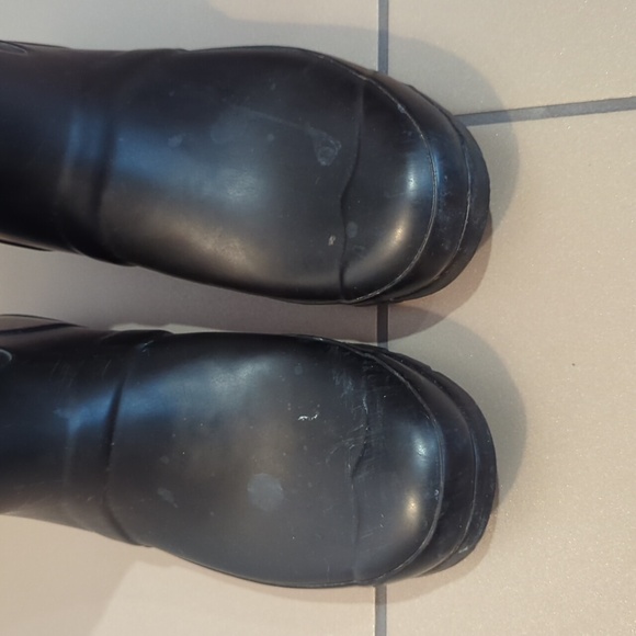 Orange and Black Hunter Rain Boots - Picture 5 of 6